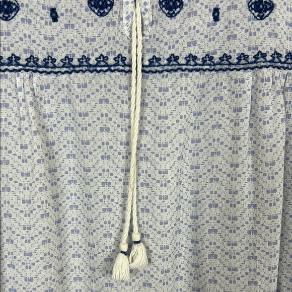 Eddie Bauer Blue and White Embellished Blouse with Bib Collar Size M - Picture 5 of 11